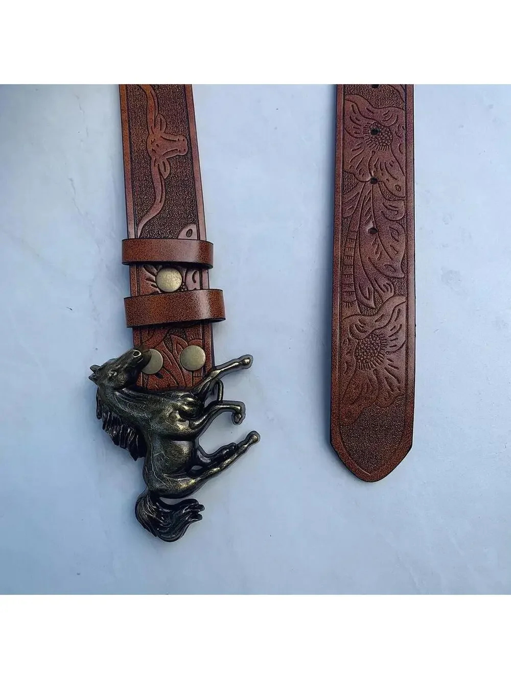 Y2k style western boho cowboy Brown leather belt with horse buckle